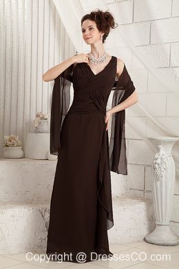 Brown Column V-neck Long Chiffon Ruched Mother Of The Bride Dress
