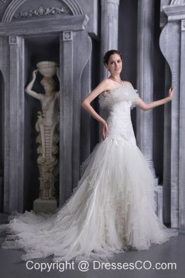 White Mermaid Strapless Court Train Organza Appliques Wedding Dress