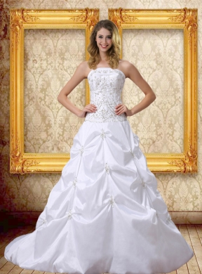 Popular Embroidery Wedding Dress with Strapless