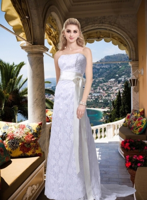 Luxurious Column Strapless Lace Wedding Dress with Sweep Train
