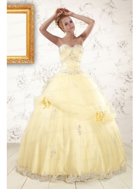 Classic Beading Light Yellow Quinceanera Dresses