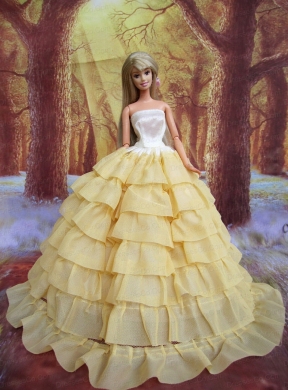 Ruffled Layers Decorate Ball Gown Light Yellow Quinceanera Doll Dress