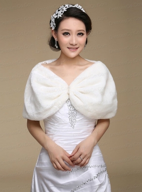 Modern Pearl Front Closure Faux Fur Wraps for
