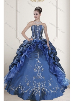 Pretty Embroidery and Beading Dress Quinceanera