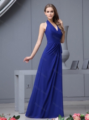 Fashionable Halter Top Ruching Prom Dress in Royal Blue