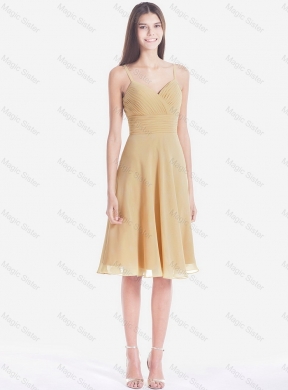 Classical Luxurious Discount Beautiful Champagne Short Prom Dress with Spaghetti Straps
