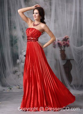 Luxurious Red Column Strapless Taffeta Pleat Beading Evening Dress Long