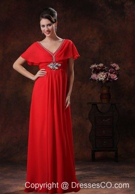 Custom Made Red V-neck Chiffon Prom Dress With Short Sleeves In 2013