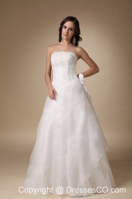 Simple A-line Strapless Long Satin And Organza Appliques Wedding Dress