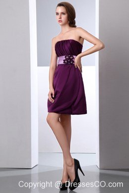 Dark Purple A-line Strapless Cocktail Dress Hand Made Flower And Ruched Mini-length Satin