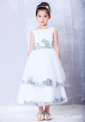 White A-line Scoop Tea-length Tulle And Taffeta Hand Made Flowers Flower Girl Dress