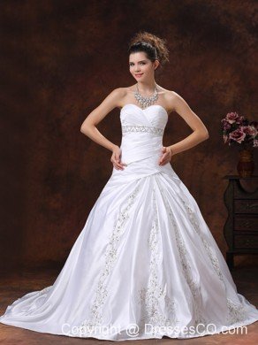 A-line Ruched and Embroidery For Wedding Dress With Sweetheart