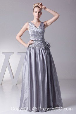 Silver V-neck and Hand Made Flower Ruched Prom dress With Appliques