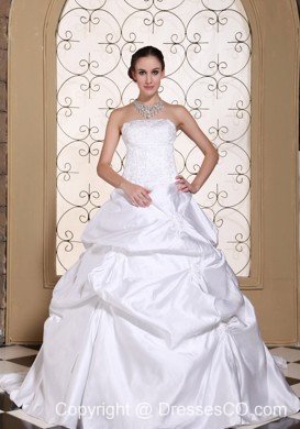 Beautiful A-line Wedding Dress For Embroidery On Taffeta White Pick-ups Gown