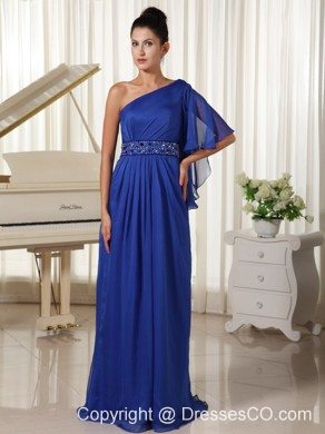 One Shoulder With 1/2-length Sleeve Beaded Decorate Waist Royal Blue Prom Dress
