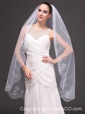 Romantic One-tier Cathedral Wedding Veil With Embroidery Edge