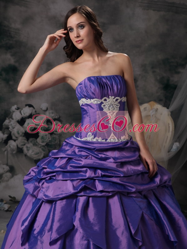 Purple Ball Gown Strapless Long Taffeta Appliques Quinceanera Dress