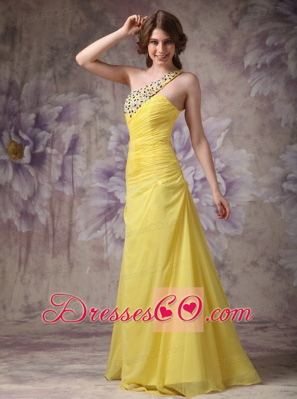 Wonderful Yellow Column One Shoulder Evening Dress Chiffon Ruching And Beading Long