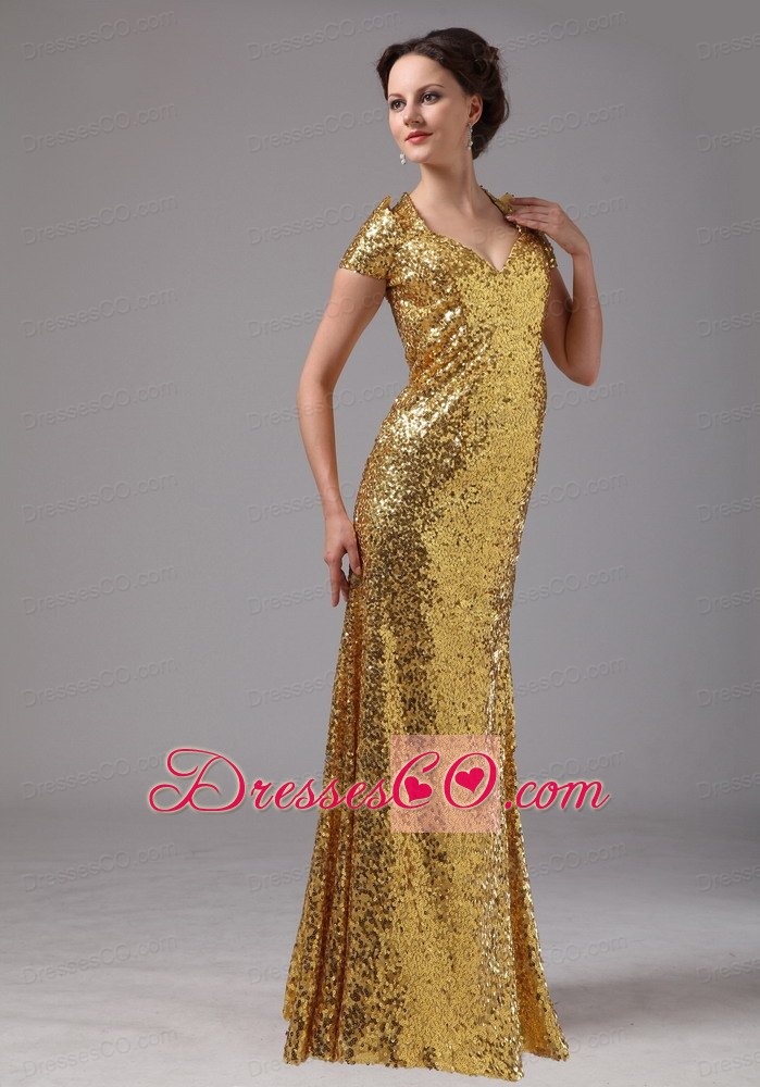 Gold Paillette Over Skirt V-neck Cap Sleeves Prom Dress For Celebrity