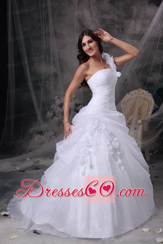 White A-line One Shoulder Long Organza Hand Made Flowers And Ruched Wedding Dress