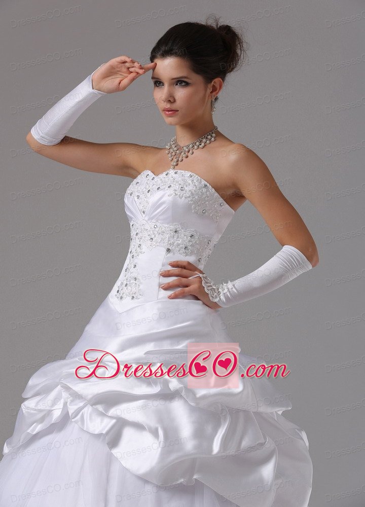 Wedding Dress With Appliques and Pick-ups Ball Gown