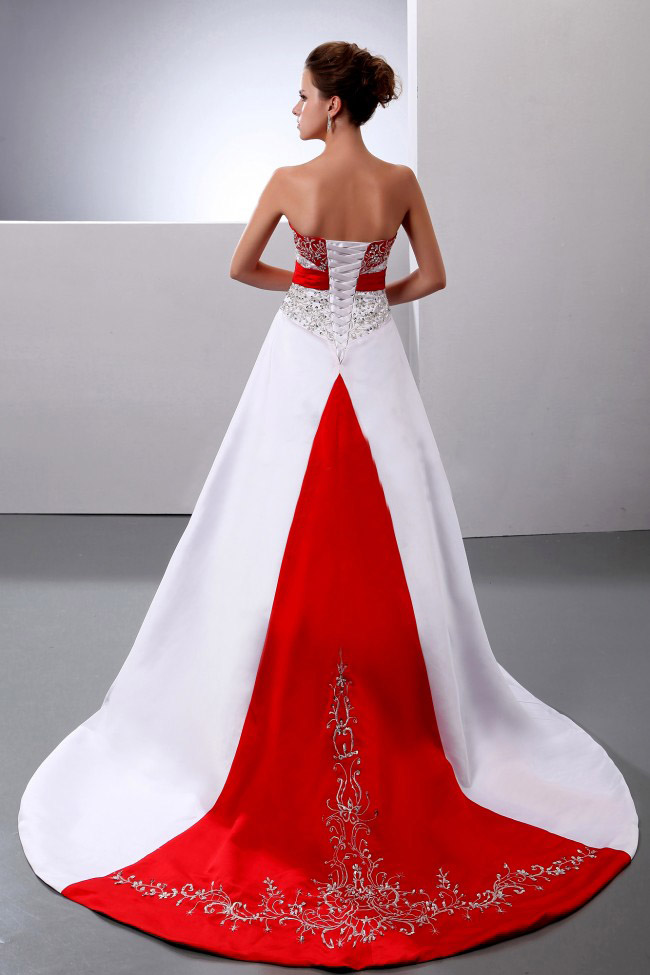New Arrival Wedding Dress With Embroidery and Beading Court Train A-line