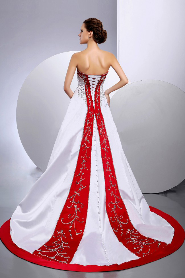 New Arrival Wedding Dress With Embroidery and Beading A-line Chapel Train