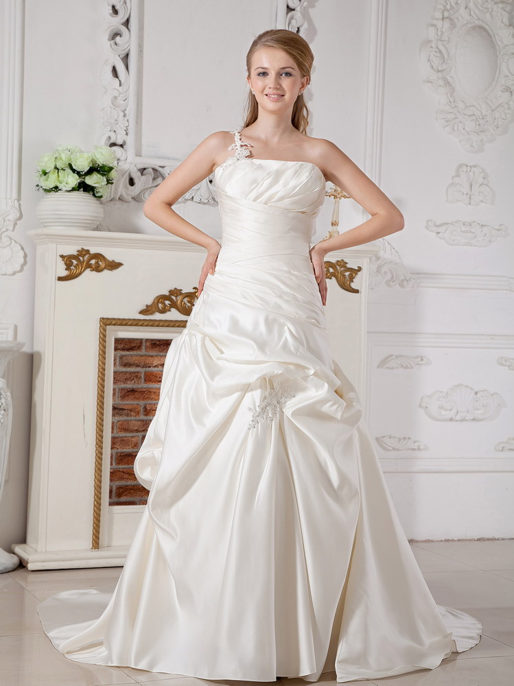 Elegant A-line One Shoulder Court Train Taffeta Appliques Wedding Dress
