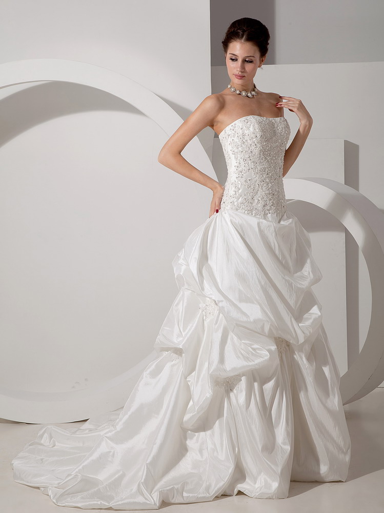 Exquisite A-line Strapless Court Train Taffeta Appliques Wedding Dress