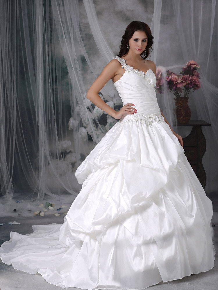 Beautiful A-line One shoulder Court Train Taffeta Appliques Wedding Dress