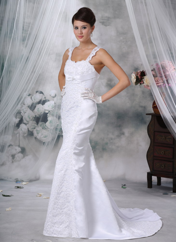 Luxurious Trumpet / Mermaid Straps Brush Train Satin Lace Appliques Wedding Dress