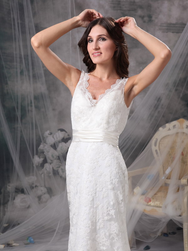 White Column V-neck Brush Train Lace Belt Wedding Dress