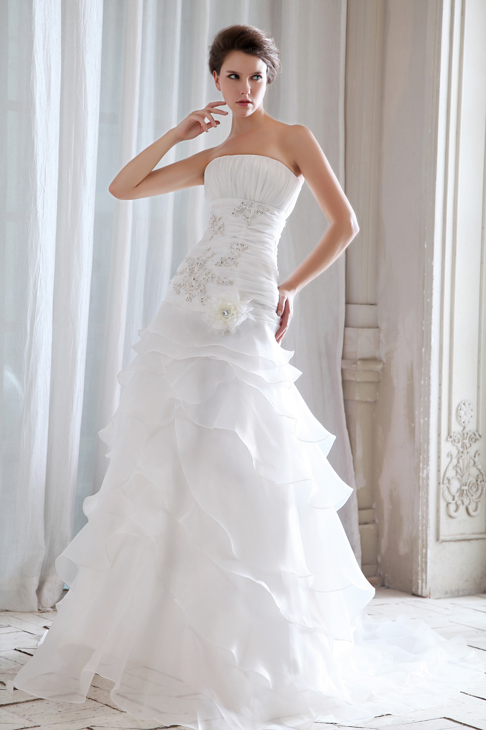 Fashionable Princess Strapless Court Train Organza Beading and Ruching Wedding Dress