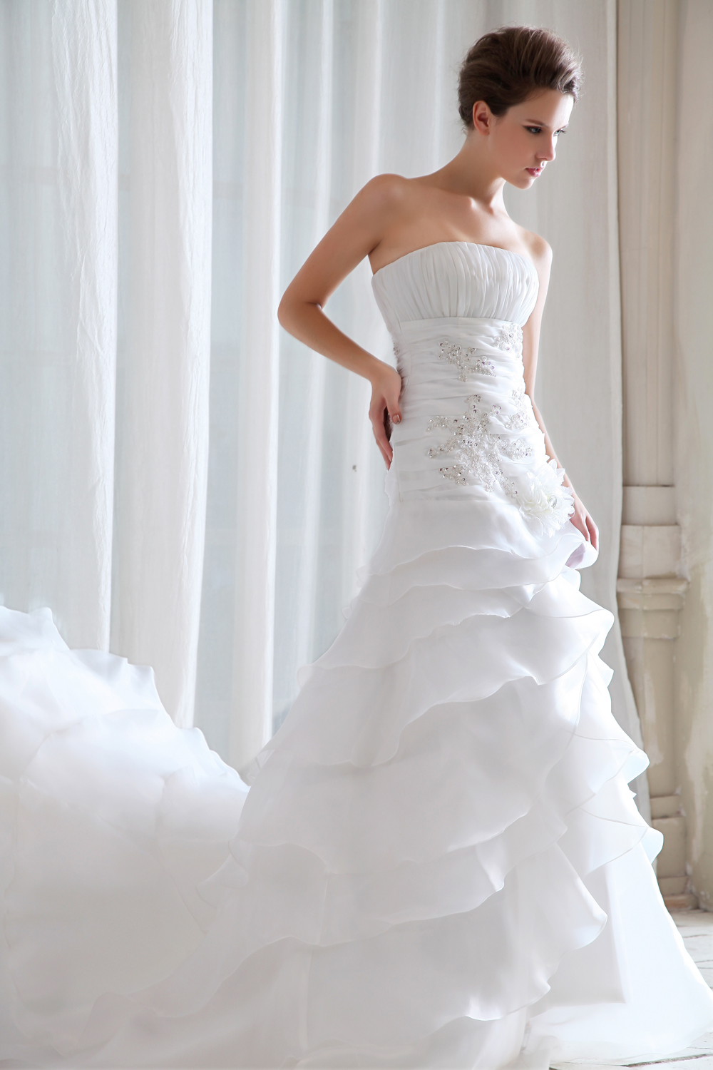 Fashionable Princess Strapless Court Train Organza Beading and Ruching Wedding Dress