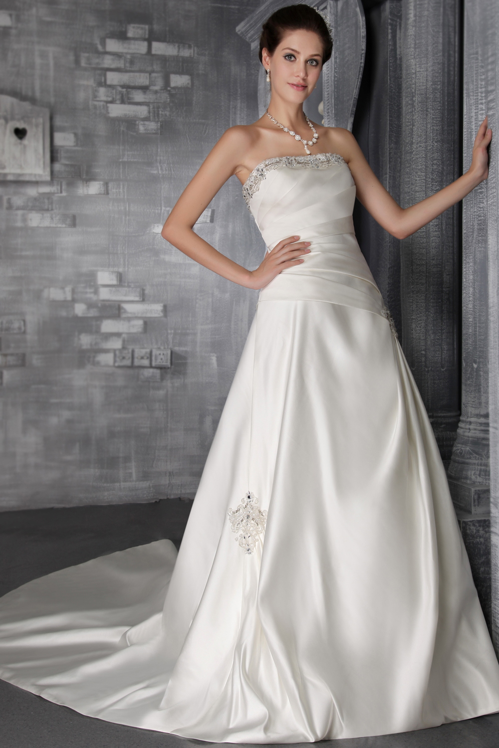Popular A-Line/Princess Strapless Court Train Taffeta Beading Wedding Dress