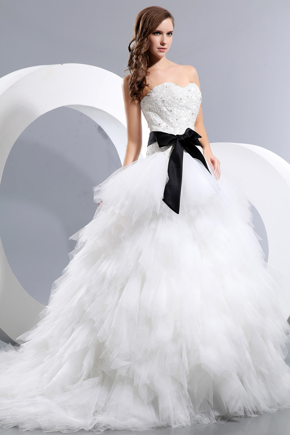 Beautiful A-line Court Train Taffeta and Tulle Appliques and Bow Wedding Dress