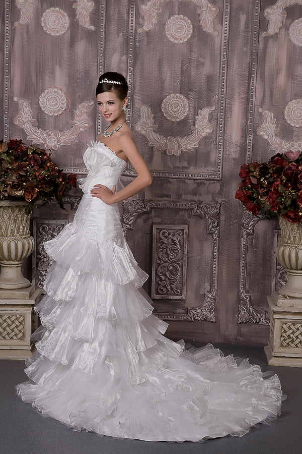 Inexpensive Mermaid Strapless Court Train Organza Appliques and Ruching Wedding Dress