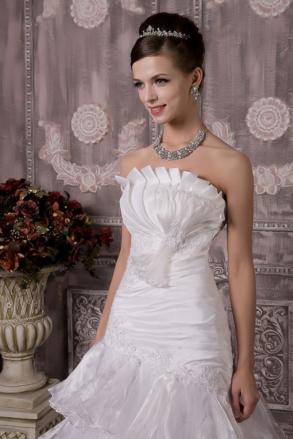 Inexpensive Mermaid Strapless Court Train Organza Appliques and Ruching Wedding Dress