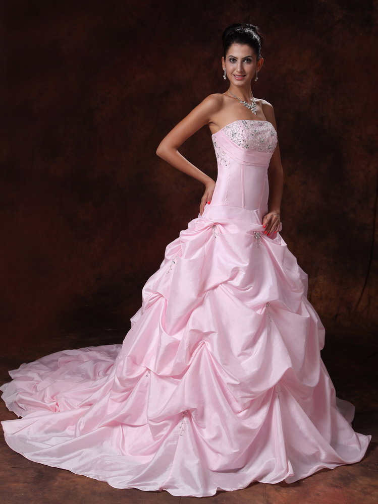 Pick-ups Pink Strapless A-Line Court Train Taffeta Customize New Styles Wedding Dress