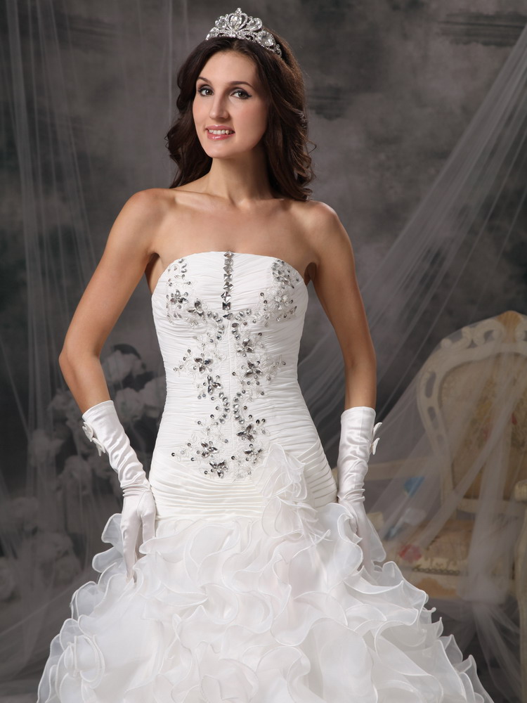 Gorgeous A-line Strapless Long Organza Beading Wedding Dress