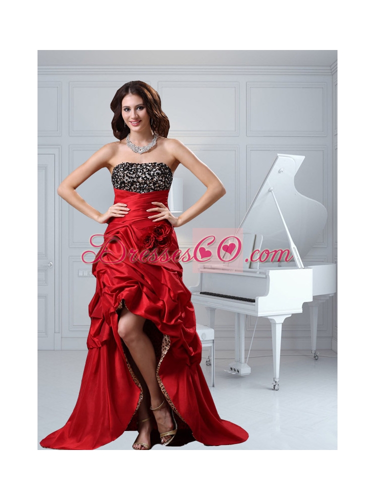 Beautiful Column Strapless Beading Prom Dress in Red