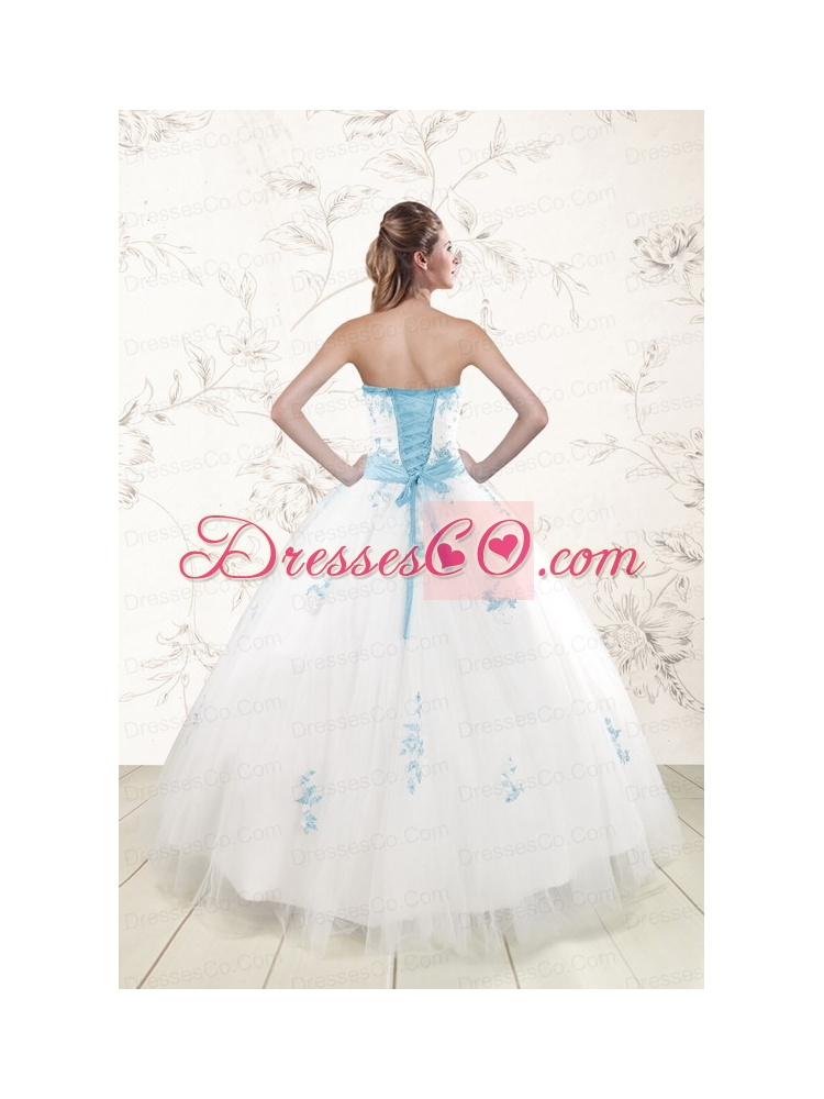 Cheap White Ball Gown Quinceanera Dress with Appliques and Beading