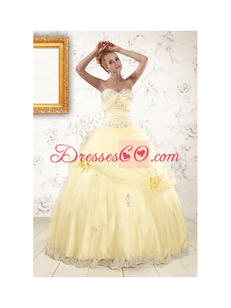 Classic Beading Light Yellow Quinceanera Dresses