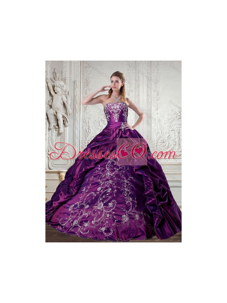 In Stock Embroidery Strapless Quinceanera Dress in Purple for