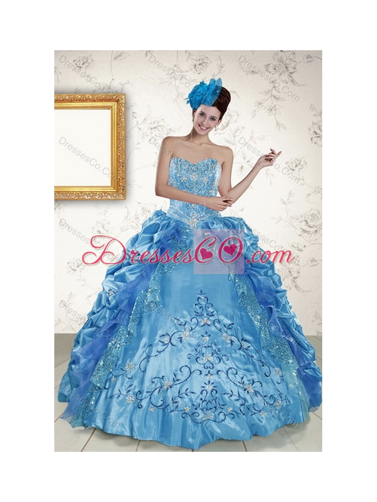 Pretty Custom Made Teal Quinceanera Gown with Embroidery and Pick Ups