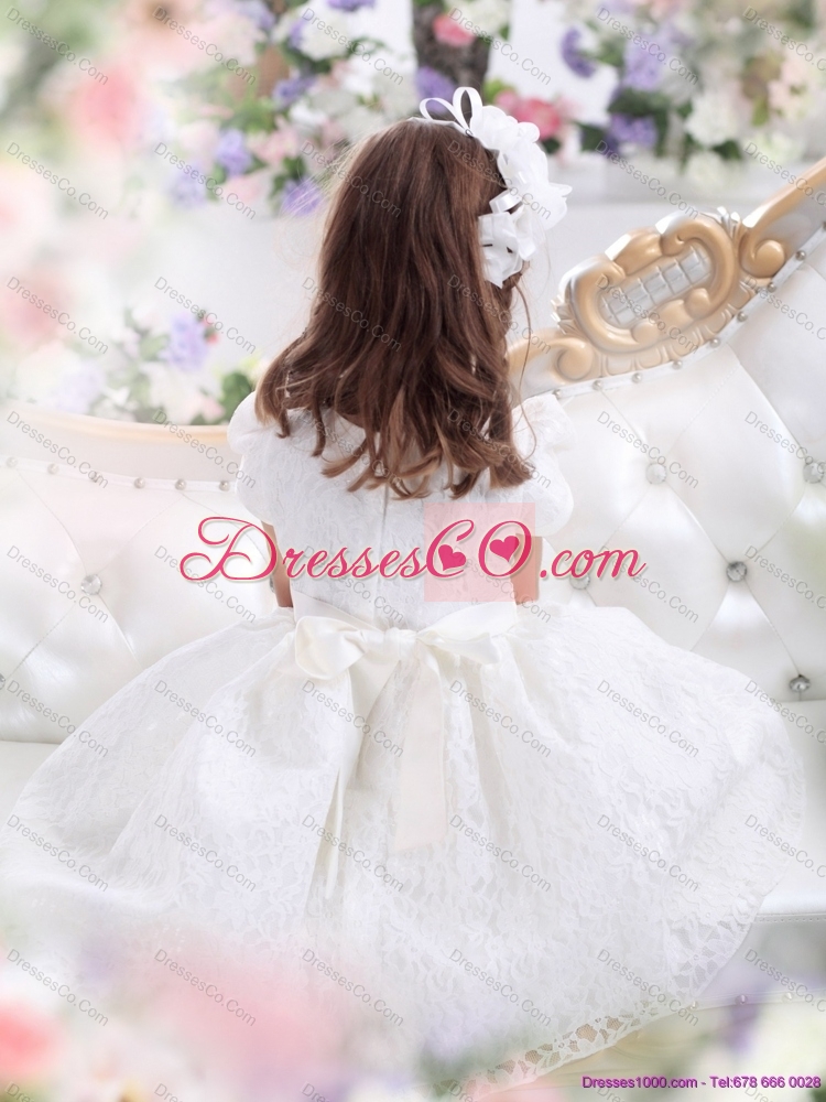 Latest Lace  White Flower Girl Dress with Short Sleeves and Bownot
