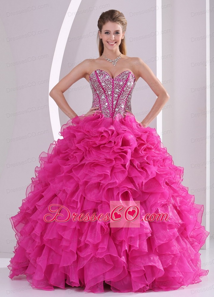 Fuchsia Ruffles Ball Gown Beaded Decorate Quinceanera Gowns in Sweet 16