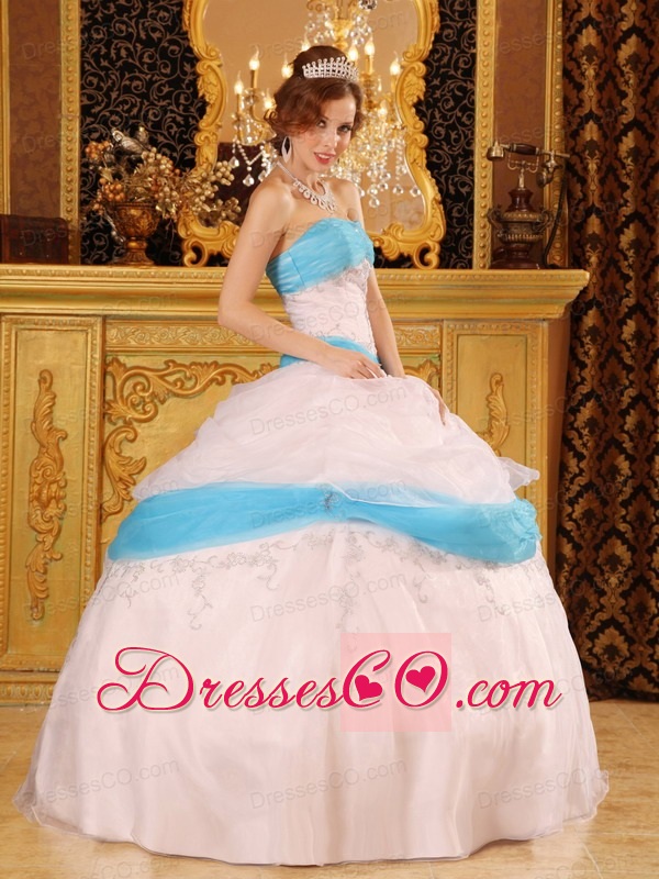 Perfect Ball Gown Strapless Long Appliques Satin And Organza White Quinceanera Dress
