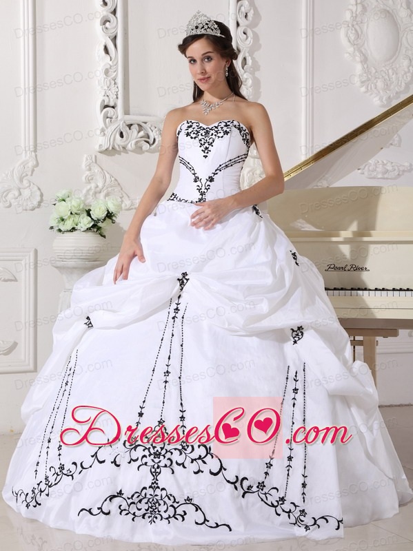 White Ball Gown Long Satin And Taffeta Embroidery Quinceanera Dress