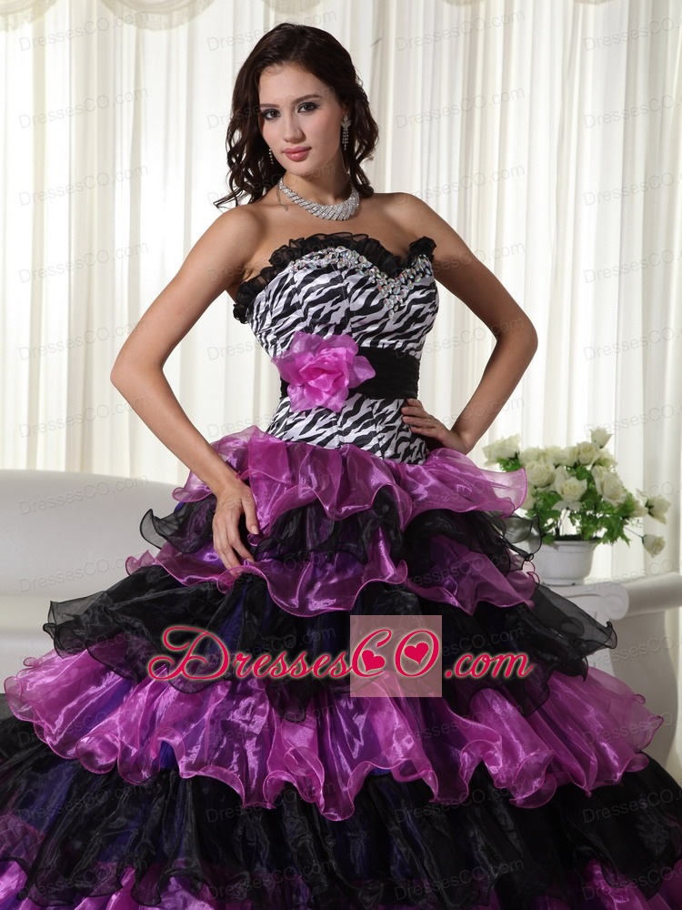Fashionable Ball Gown Long Organza Beading Quinceanera Dress